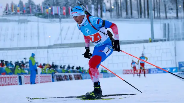 Тренер Бабикова считает, что биатлонисты справились со стрельбой в супермиксте