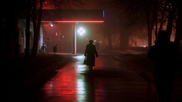 Фотографии окраин российских городов в стилистике «Бегущего по лезвию» (14 фото)