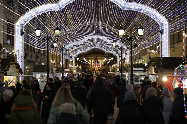 Рождественскую ярмарку в Петербурге посетили 1,2 млн человек
