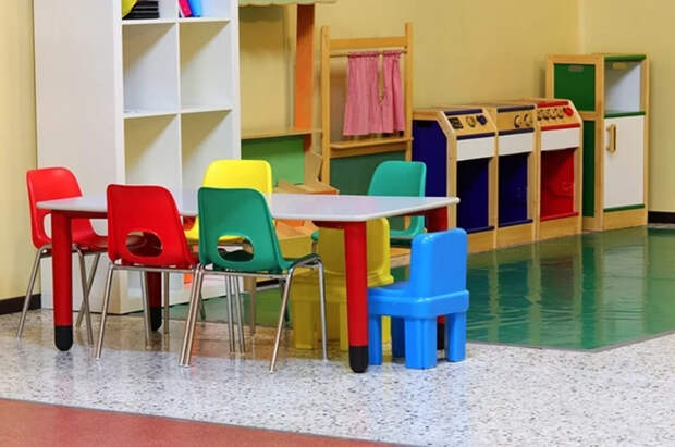 Закрыла грудью: воспитатель спасла детей от напавшего с ножом на детсад