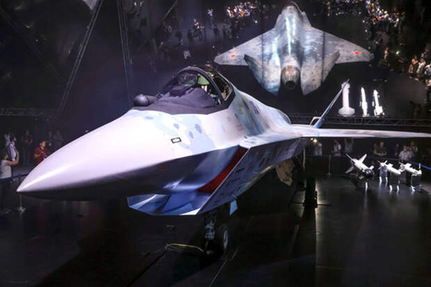 «Известия»: российский истребитель Су-75 отправится в первый полет в 2026 году