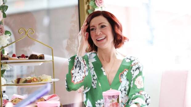 Carrie Preston as Elsbeth Tascioni