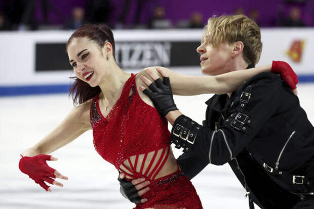 Покинувшая Россию дочь Тутберидзе провалилась на чемпионате Европы