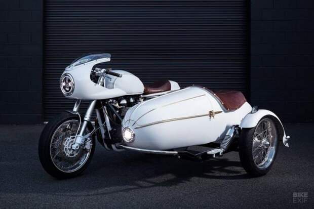 Кастом-байк Triumph Scrambler с коляской от Purpose Built Moto