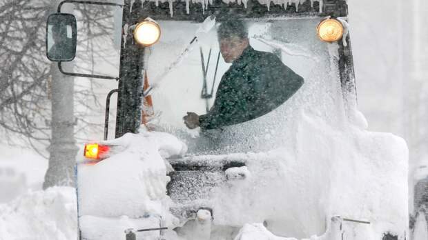 «Роскосмос» опубликовал фото циклона над Москвой из космоса