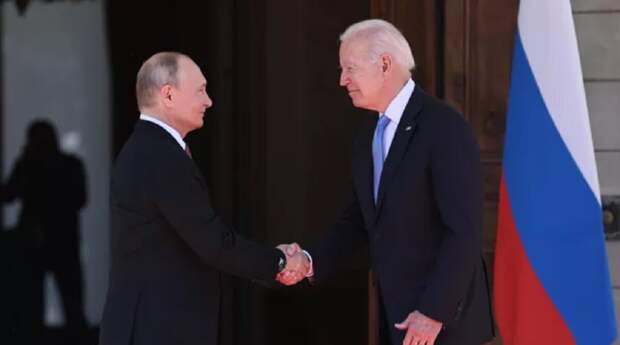 Президент Владимир Путин высказался об украинской Конституции. Российский лидер заметил множество несоответствий в верхушке украинской власти и призвал соблюдать законность.-8