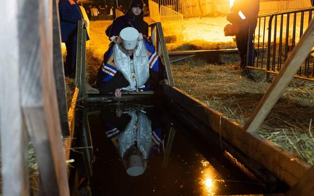 Митрополит Рязанский и Михайловский Марк освятит воду в Ореховом озере 18 января