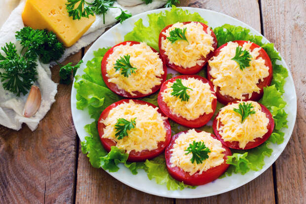 5 простых советских закусок на Новый год