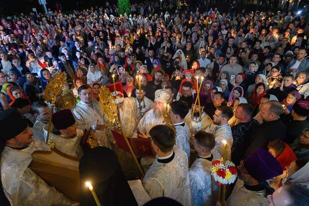 На Пасху в Казахстан привезут православные святыни