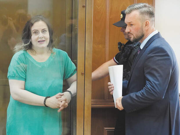 Экс-судья Кондрат заслушала свой приговор в «особом» платье