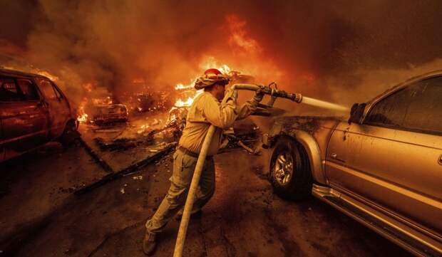 Источник https://twt-thumbs.washtimes.com/media/image/2025/01/08/APTOPIX_California_Wildfires_92293_c0-343-8192-5121_s1200x700.jpg?d24f66eb00a58ec30219eb4e7abe3cd64bd82b17
