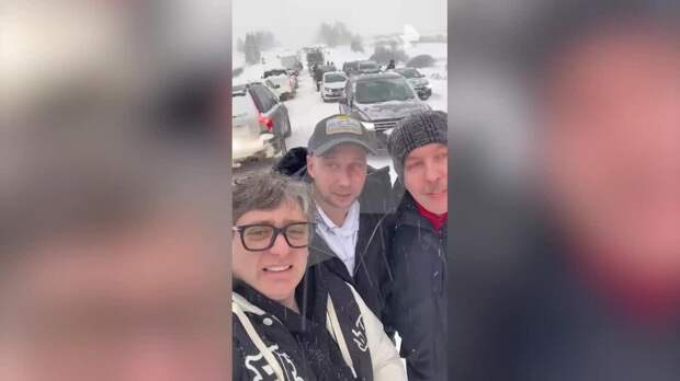 Актеры из сериала "Солдаты" оказались в снежной ловушке под Ярославлем