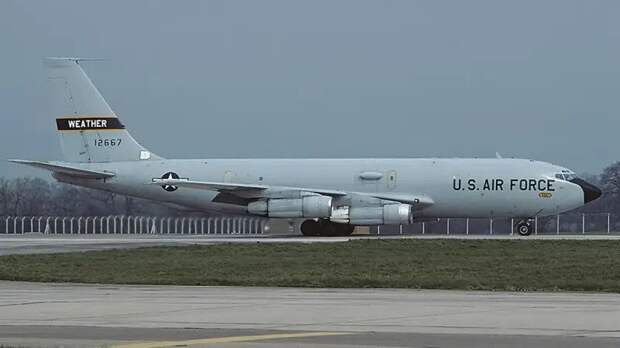 Вестник бури: «ядерный нюхач» ВВС США прибыл в Великобританию