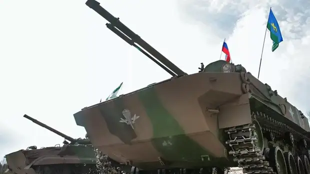 В Оренбургской области две машины ВДВ повреждены при десантировании