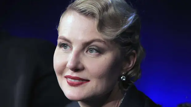 Рената Литвинова впервые публично высказалась о своем отъезде из России