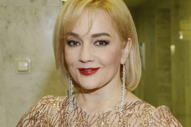 Певицу Буланову удивила привычка россиян праздновать День святого Валентина