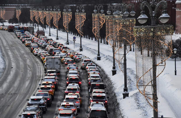 Москвичей призвали отказаться от машин