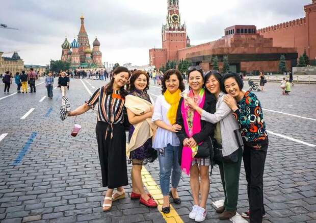 Почему иностранцы относятся к русским так подозрительно