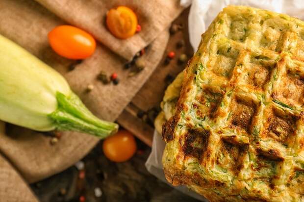 Если есть вафельница, обязательно приготовьте это блюдо. / Фото: vseopecheni.ru