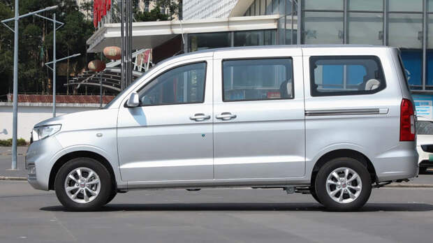 Chevrolet запустил в Узбекистане две коммерческие модели — цены от 134,5 млн сумов (≈850 тыс. ₽)