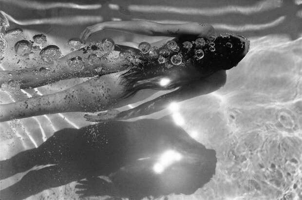 Обнаженные люди под водой: фотографии Deanna Templeton