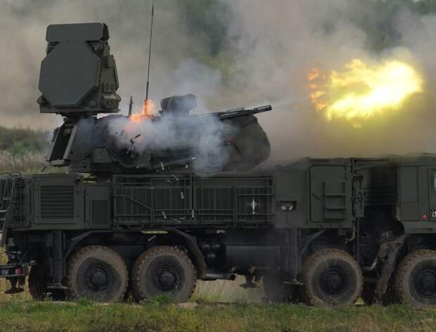 Средства ПВО сбили девять беспилотников ВСУ над Севастополем