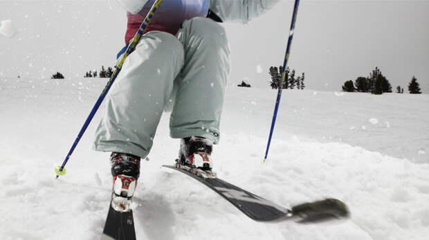 Спасатель Штыб: при провале под лёд лыжнику спастись очень сложно