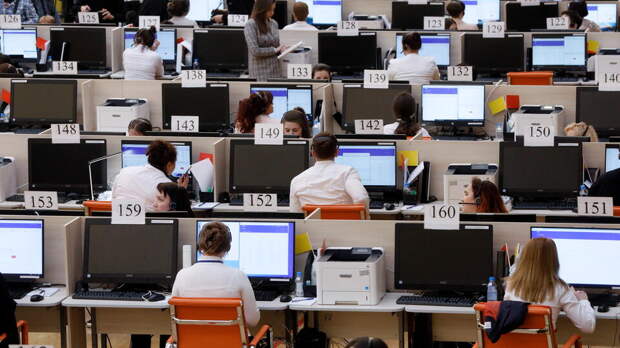 Собянин: горячие линии городских служб Москвы будут доступны в праздники