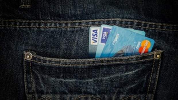 Изъятие в пользу "Мира". Экономист оценил идею ограничений оборота Visa и Mastercard