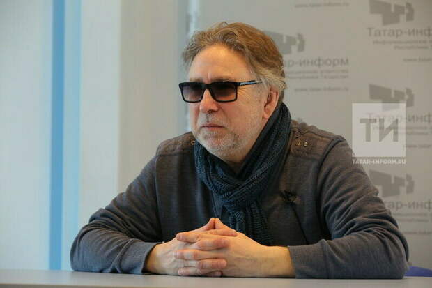 Мансур Гыйләҗев: Берсе дә язуны ташлыйбыз дип әйтмәде – безгә театрларның ярдәме кирәк