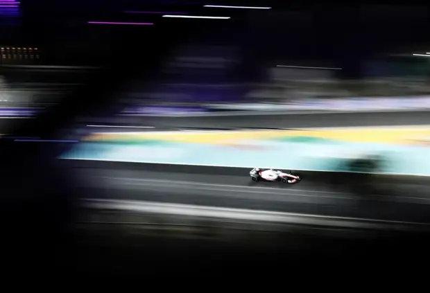 Мика Шумахера доставят в больницу вертолётом