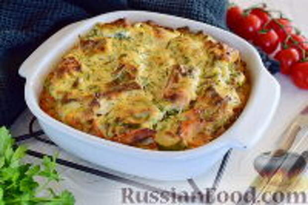 Фото к рецепту: Форель, запеченная с рисом и овощами
