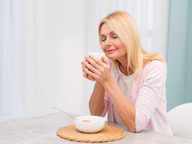 Желе, сухофрукты и сон: как «почистить» организм после праздничных застолий