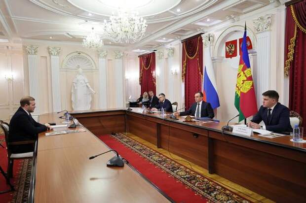 Губернатор анонсировал благоустройство 174 общественных территорий