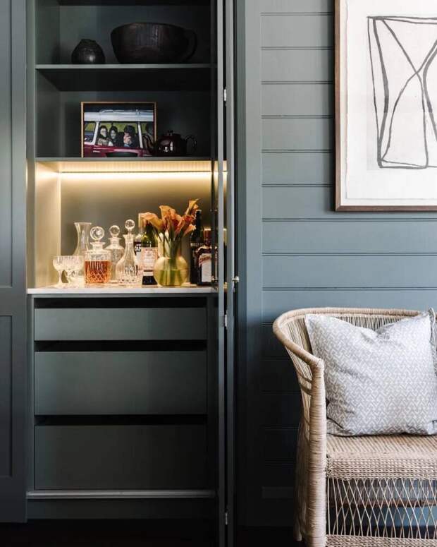 Жизнь часто забрасывает нас довольно далеко от тех мест, где мы родились и провели своё детство.-6-3