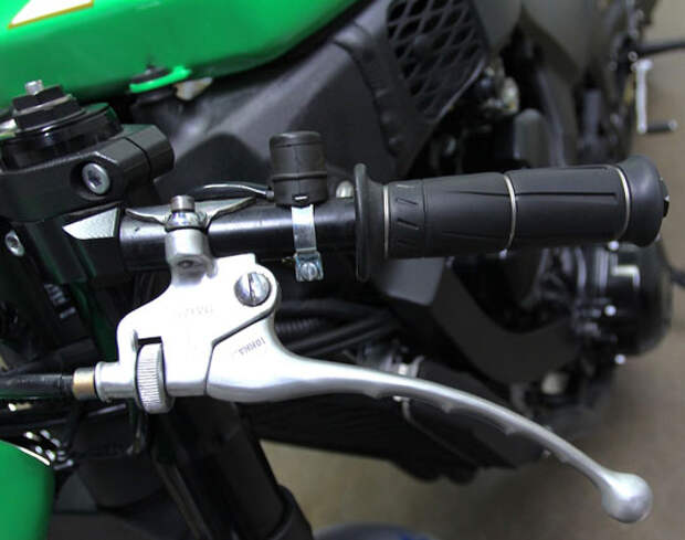 Z1000-CR-7-sm Kawasaki Z1000