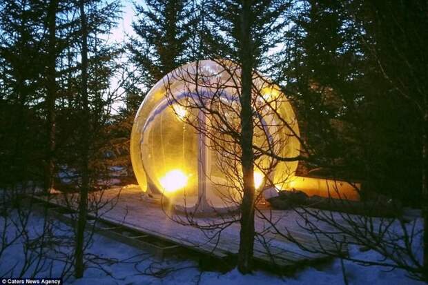 Отель с номерами-пузырьками в Исландии