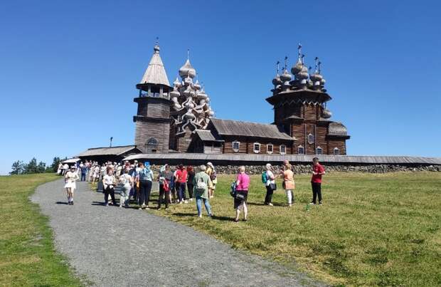 Названо количество туристов, которые посетили Карелию в 2021 году