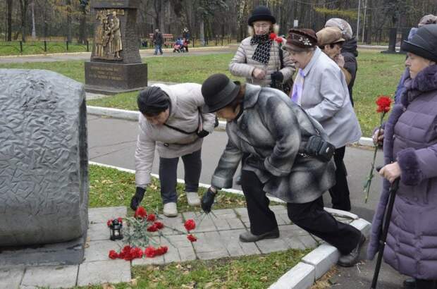 Митинг на Аллее Славы в Кузьминках. Фото управы района