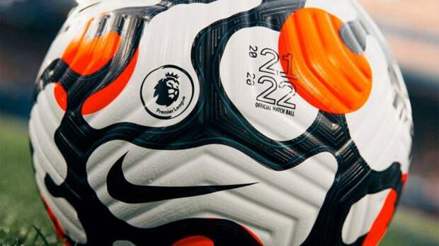 Футболист из АПЛ заявил, что боится совершить каминг-аут