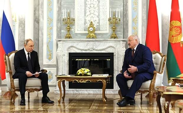 Путин в шутку пожалел о том, что на месте Зеленского не сидит Лукашенко