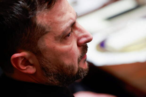 «82 процента украинцев требуют соглашения». Трамп призвал Зеленского быть реалистом и трезво оценить обстановку