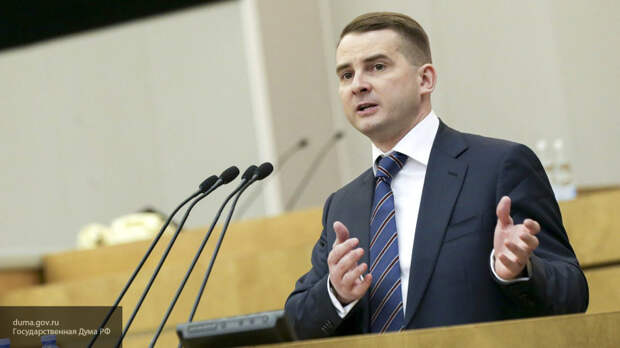 Депутат Нилов заявил, что перед Топилиным стоят новые задачи на посту главы ПФР