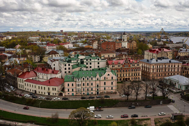 Эксперт Степанов: ВСУ могли ударить по Выборгу канадскими дронами UJ-22