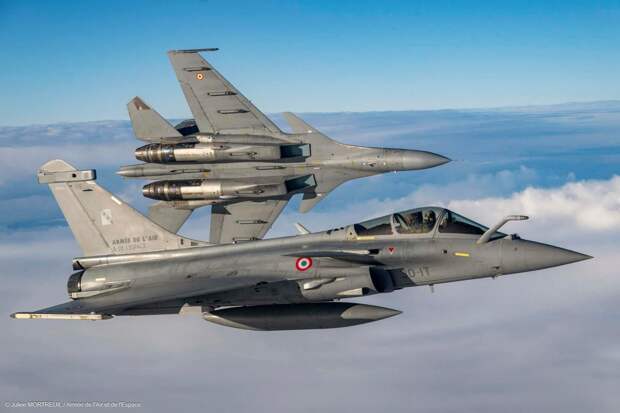 📷⚡️Су-30МКИ в воздушном пространстве Франции: учения Garuda '25 в разгаре