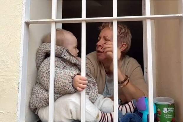 Уехавшую в Европу Лазареву сняли за решеткой