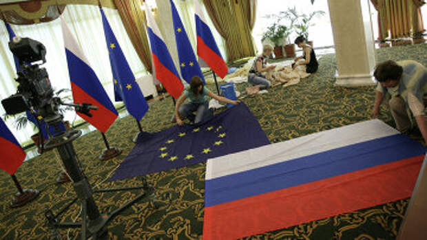 Подготовка Международного пресс-центра к Саммиту Россия-ЕС, архивное фото