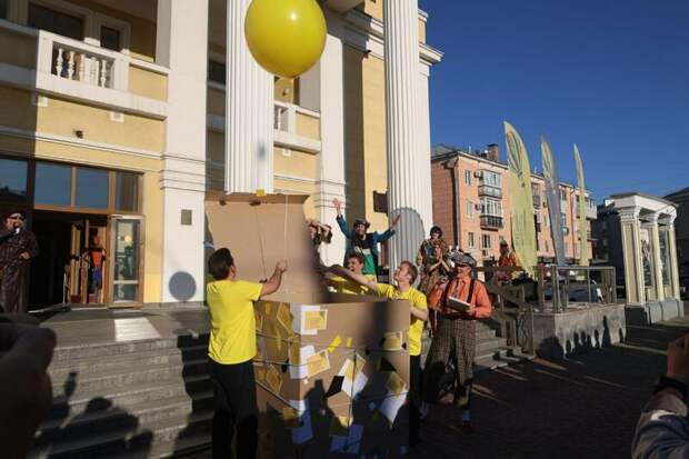 В Барнауле стартовал молодежный фестиваль имени Золотухина / Фото: Екатерина Смолихина / amic.ru