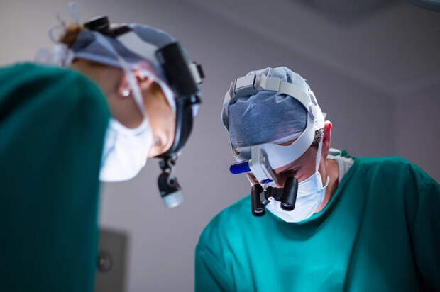 В Челябинске врачи удалили опухоль печени за шесть минут