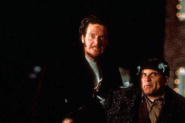 В реальном мире травмы бандитов из популярного новогоднего фильма оказались бы смертельными